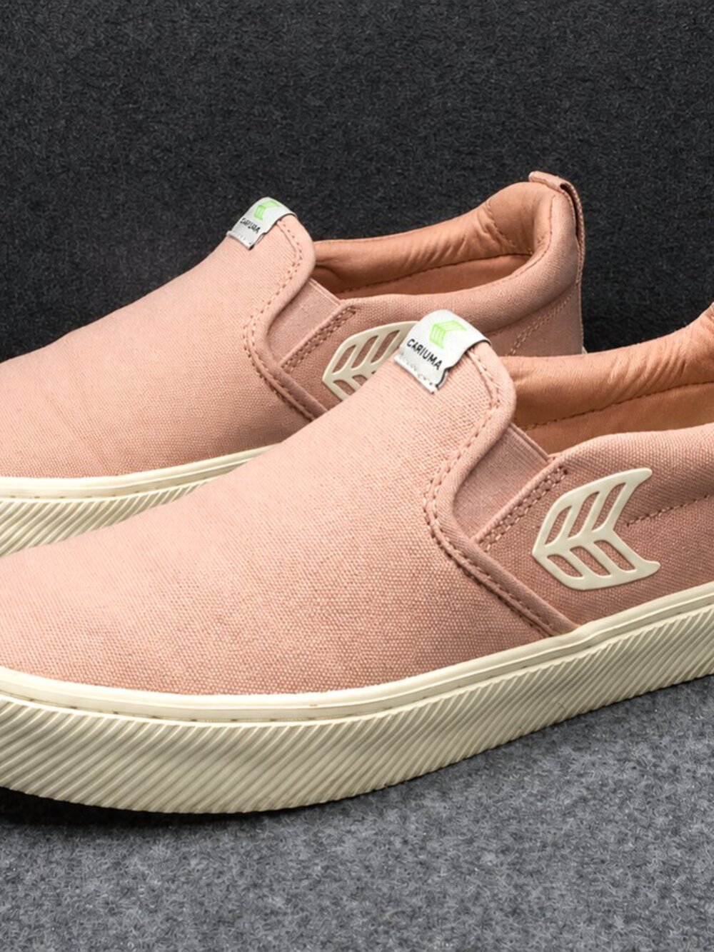 Cariuma IBI Low Slip-on Canvas Sneakers Rose Pink Bamboo Insole Women 9 Mens 7.5